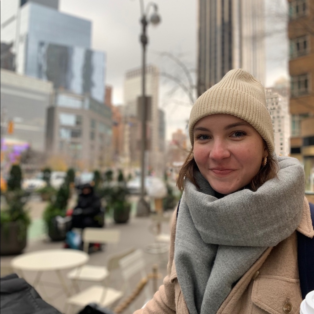 Meet your Posher, Danielle